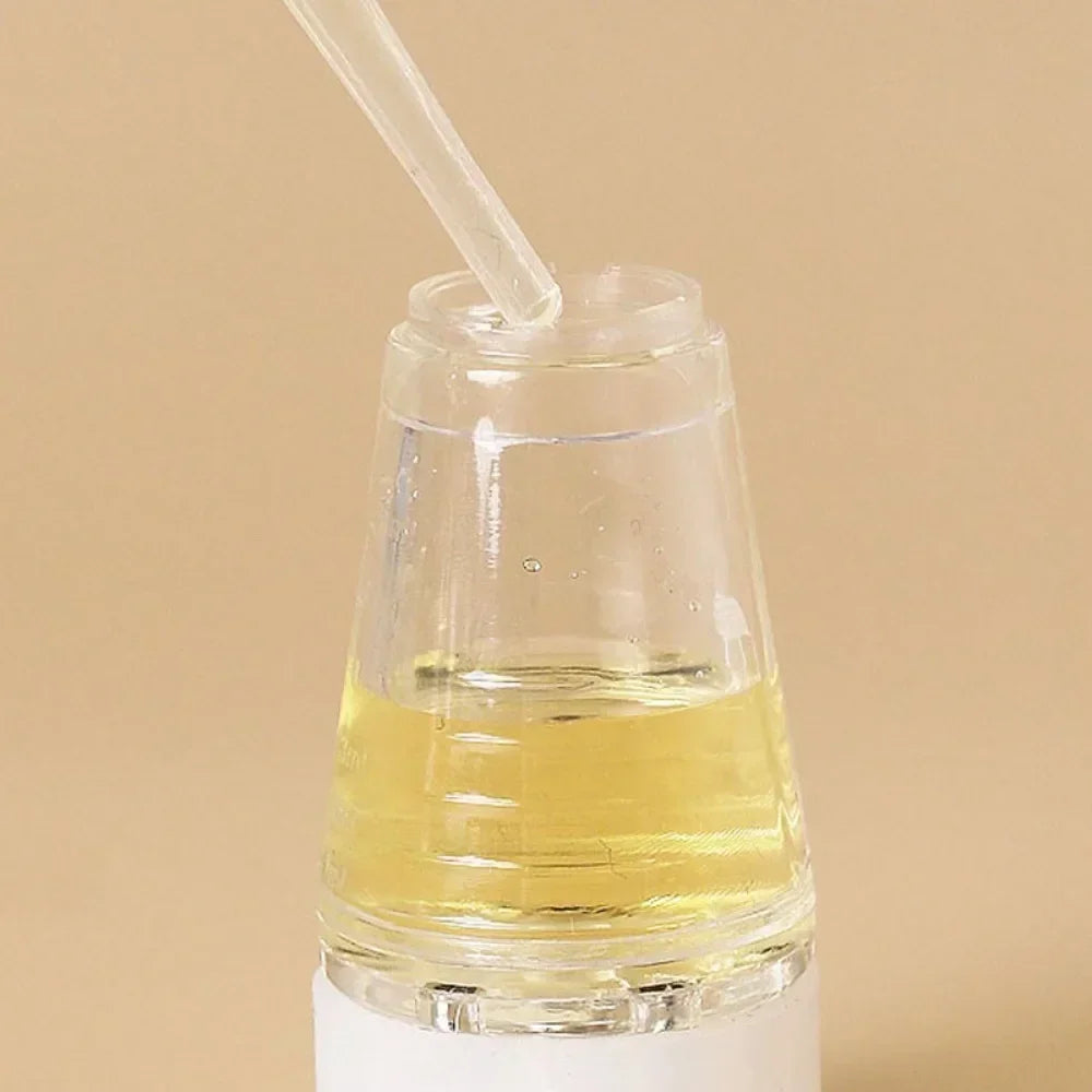 Mini Scalp Oil Applicator & Hair Massage Comb – 6ml Liquid Serum Dispenser | Nourishing Essential Oil Brush for Hair & Scalp Care